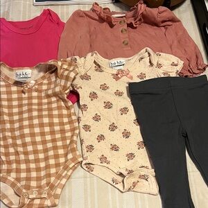 Baby Clothing Set with Onesies and Leggings